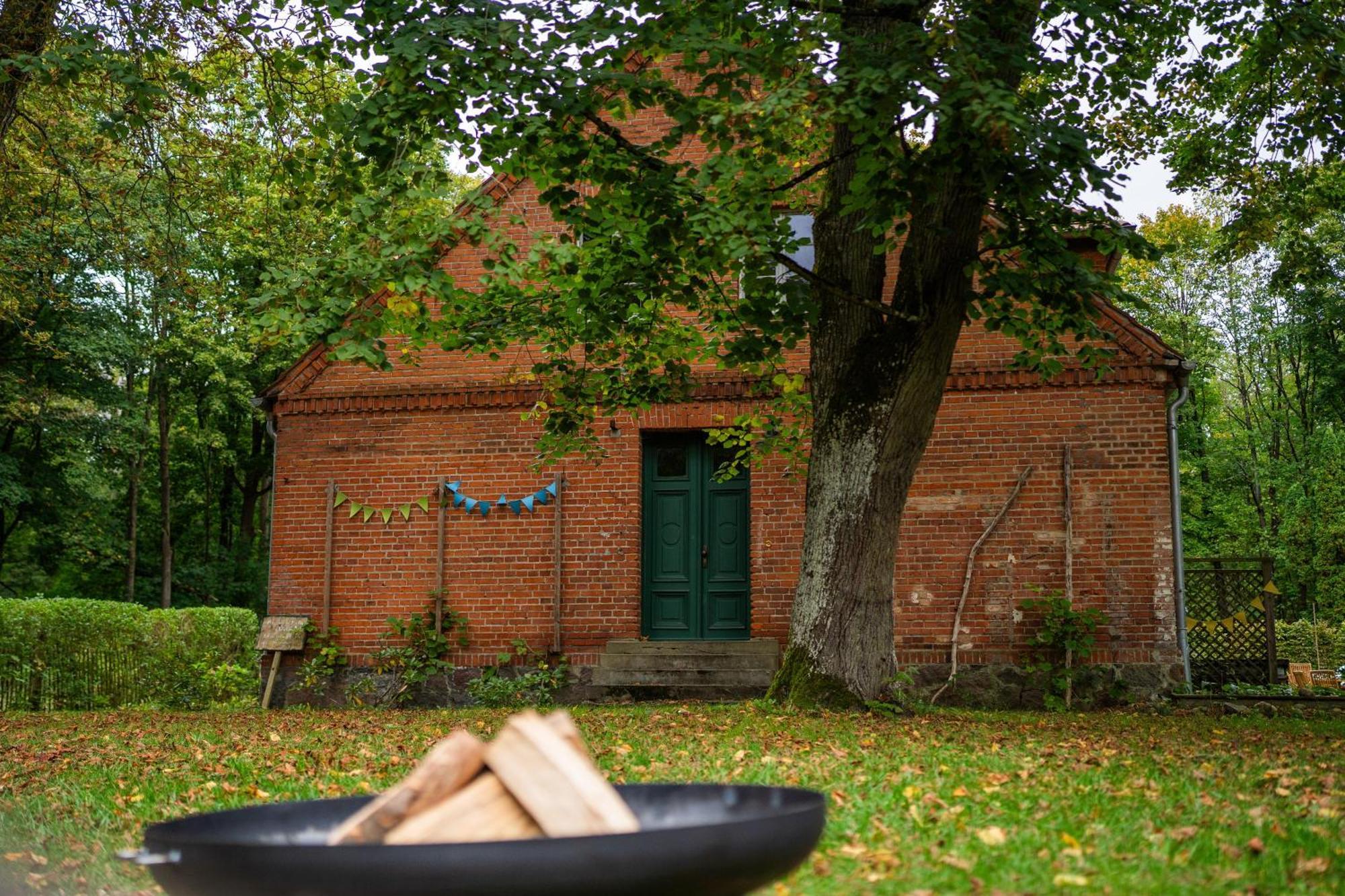 Wald- Und Seeidyll Im Historischen Forsthaus Neuruppin Bagian luar foto