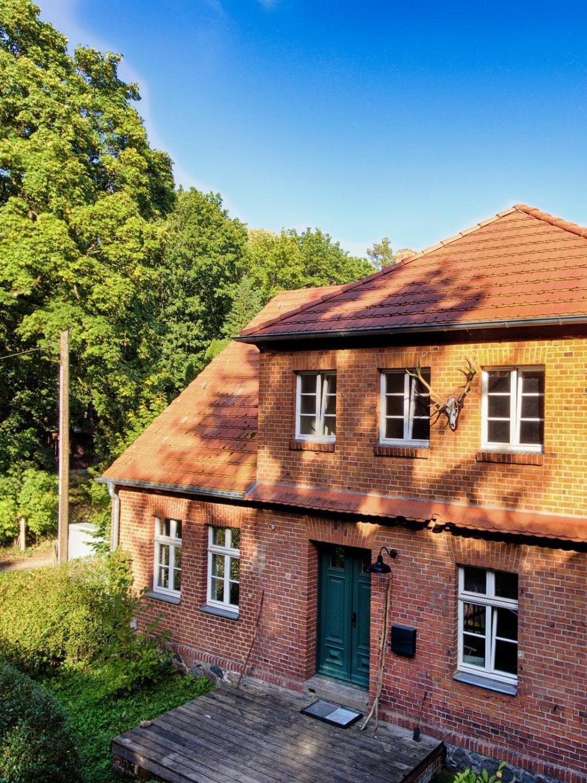 Wald- Und Seeidyll Im Historischen Forsthaus Neuruppin Bagian luar foto